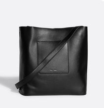 Load image into Gallery viewer, Trisha Crossbody - Black
