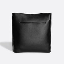 Load image into Gallery viewer, Trisha Crossbody - Black
