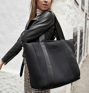 Weekender - Everleigh Onyx Black